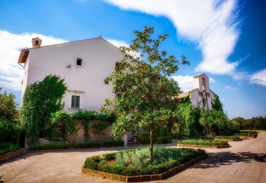 Commenda Ordine Di Malta Hotel Vignanello ภายนอก รูปภาพ