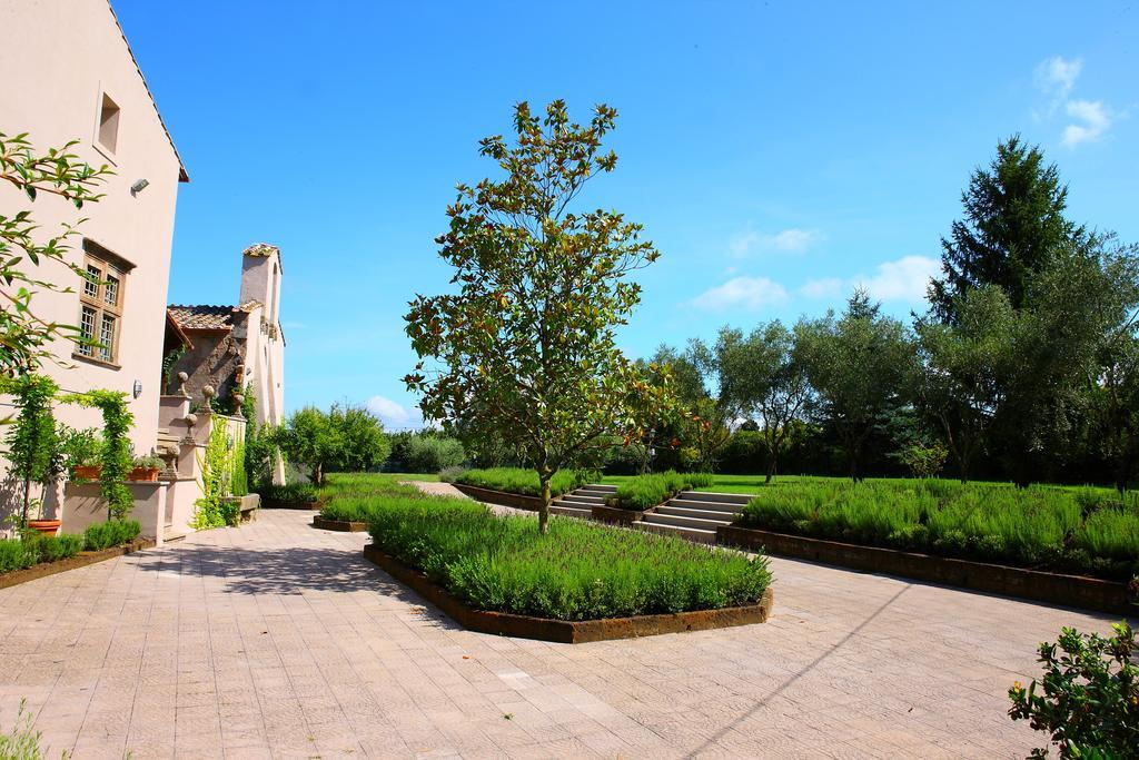 Commenda Ordine Di Malta Hotel Vignanello ภายนอก รูปภาพ